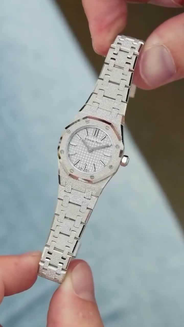 Audemars Piguet Royal Oak 67653BC.GG.1263BC.01 Frosted Replica-fasswatch