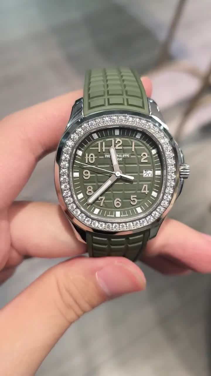 Patek Philippe Nautilus Ladies 7018/1A Replica-fasswatch