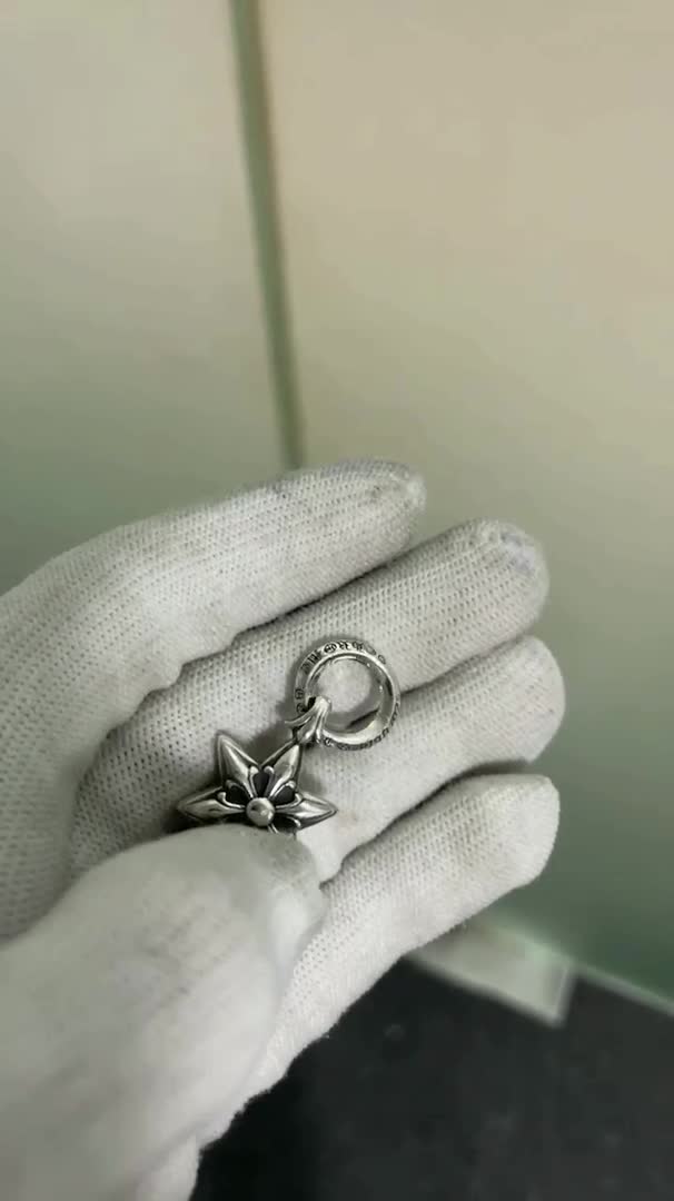 Chrome Hearts Cross Ring - Gothic 925 Sterling Silver Jewelry | David Studio